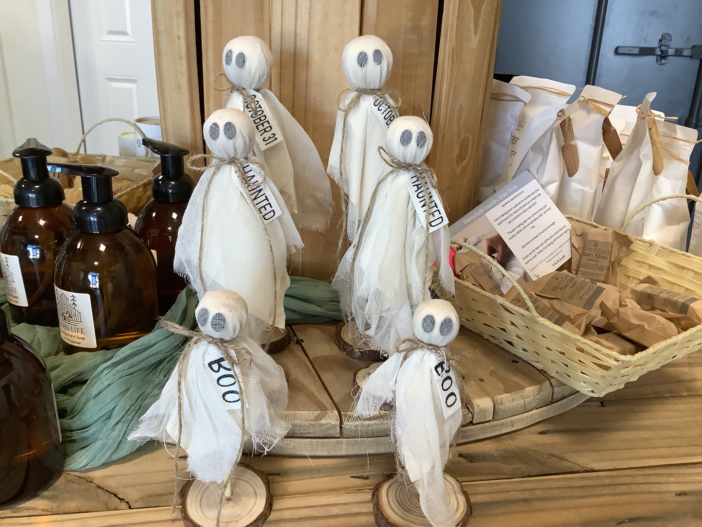 Ghost on a Stick decor